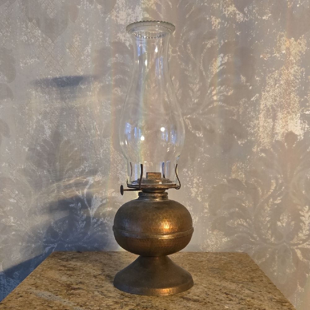 Vintage Antique Brass Oil Lamp